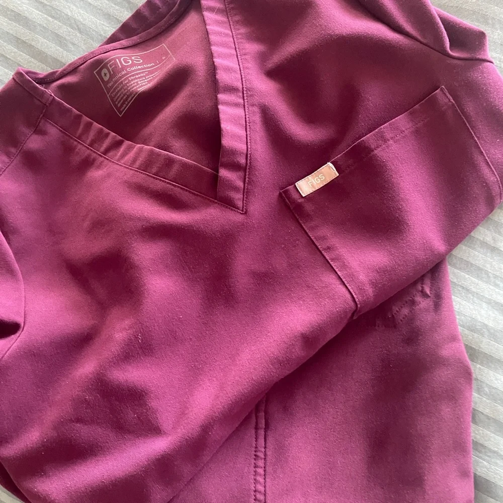 Figs scrubs - Picture 5 of 10